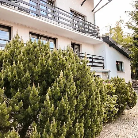 Pod Skocznia منزل للإقامة